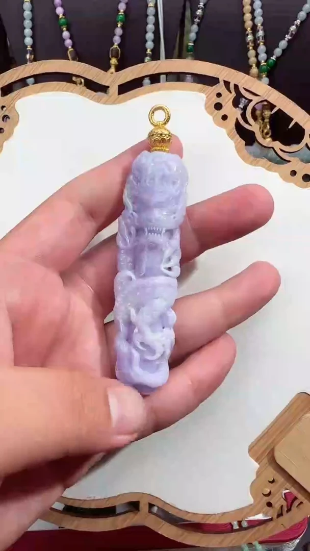 翡翠未镶嵌颈饰吊坠