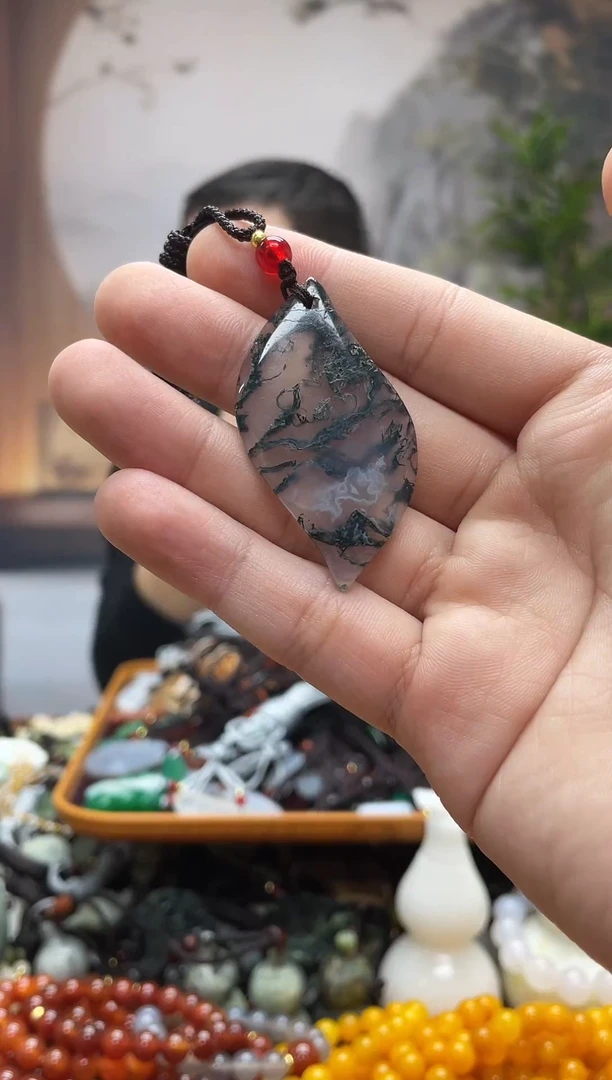 未镶嵌颈饰玛瑙/玉髓··