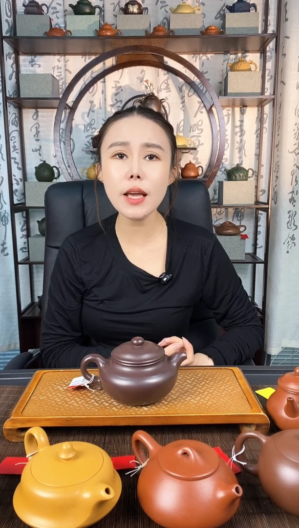 茶壶紫砂光器仿古 紫茄泥 周粉兰