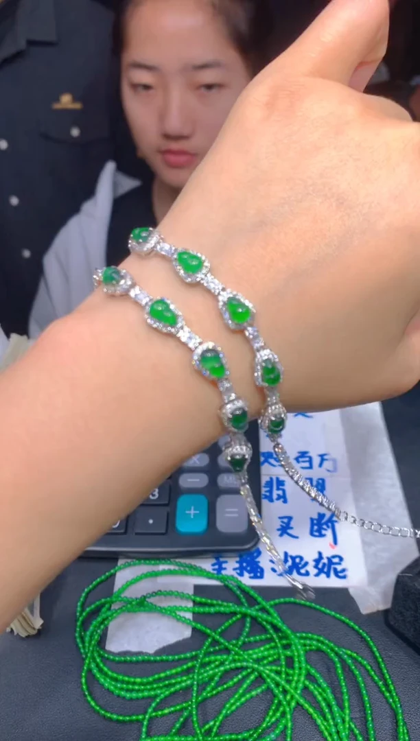 【闪购商品】定制翡翠未镶嵌32多样性发货（发其一）