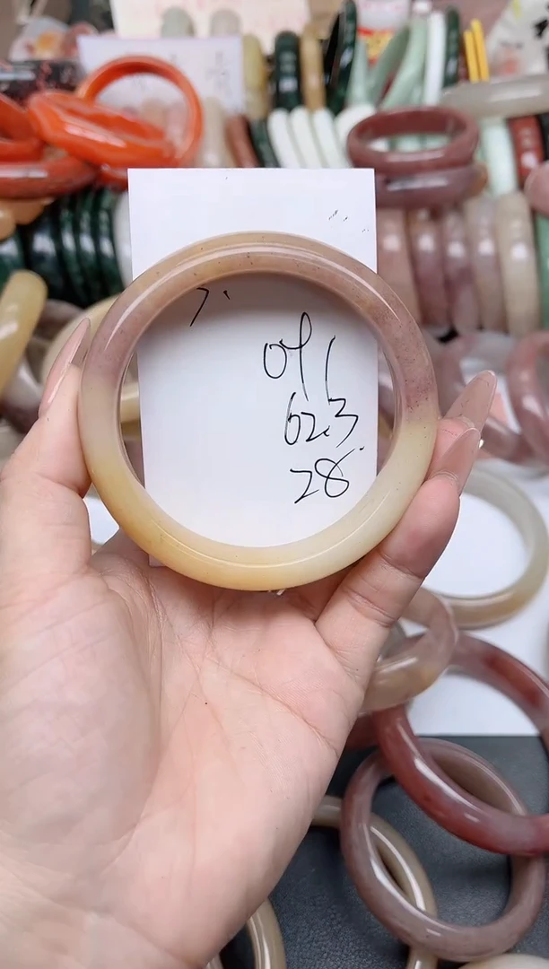 未镶嵌手镯石英质玉091