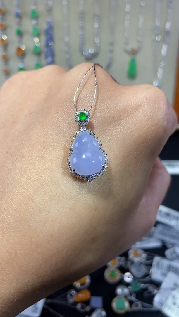 【闪购商品】翡翠颈饰18K金镶嵌吊坠