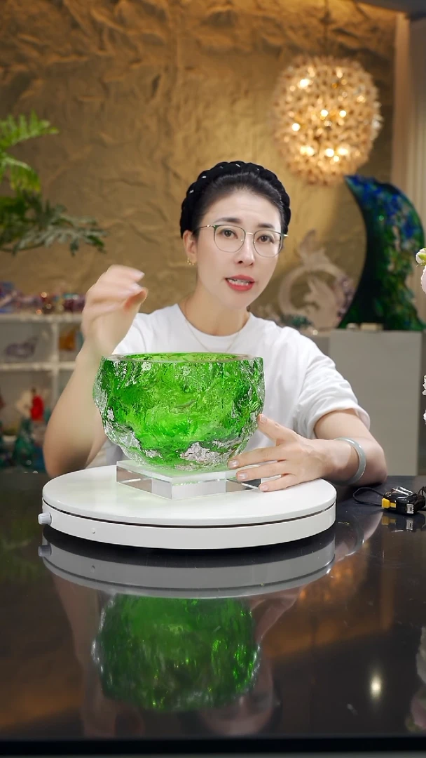 福利翠绿色水波纹聚宝盆