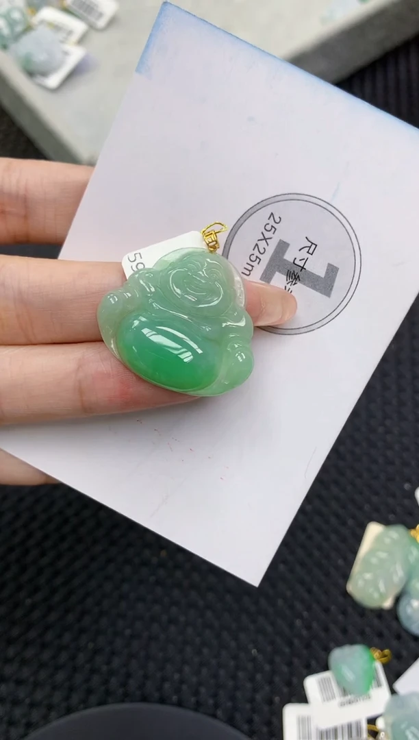 颈饰18K金镶嵌翡翠11111111111