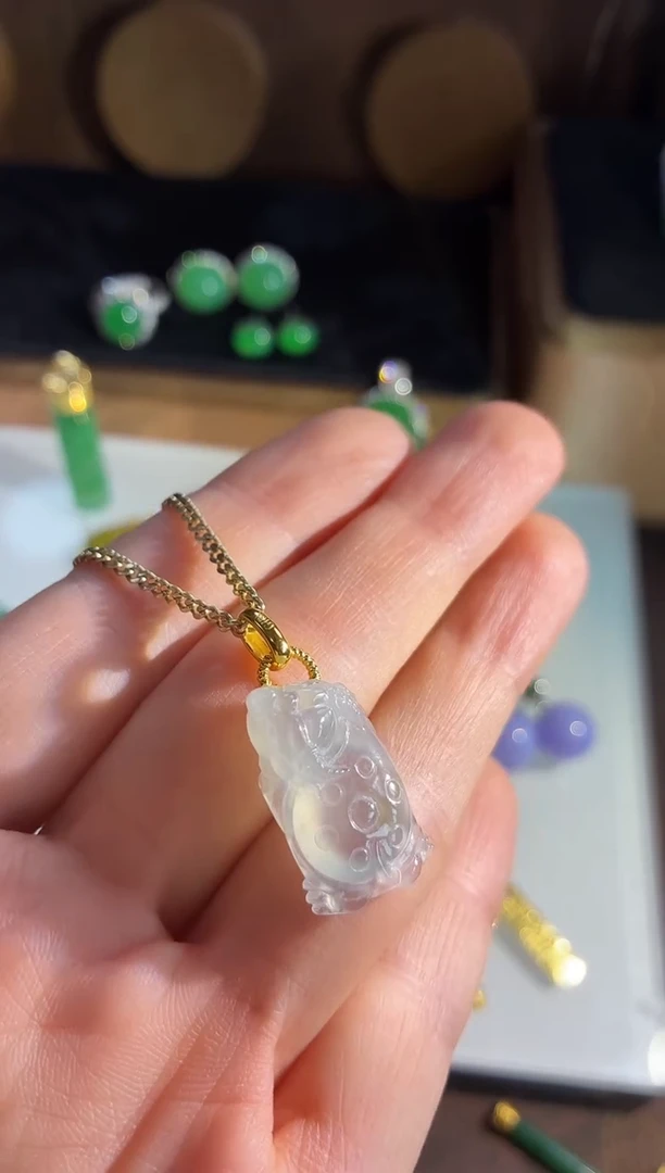 吊坠(不含链)18K金镶嵌翡翠吊坠