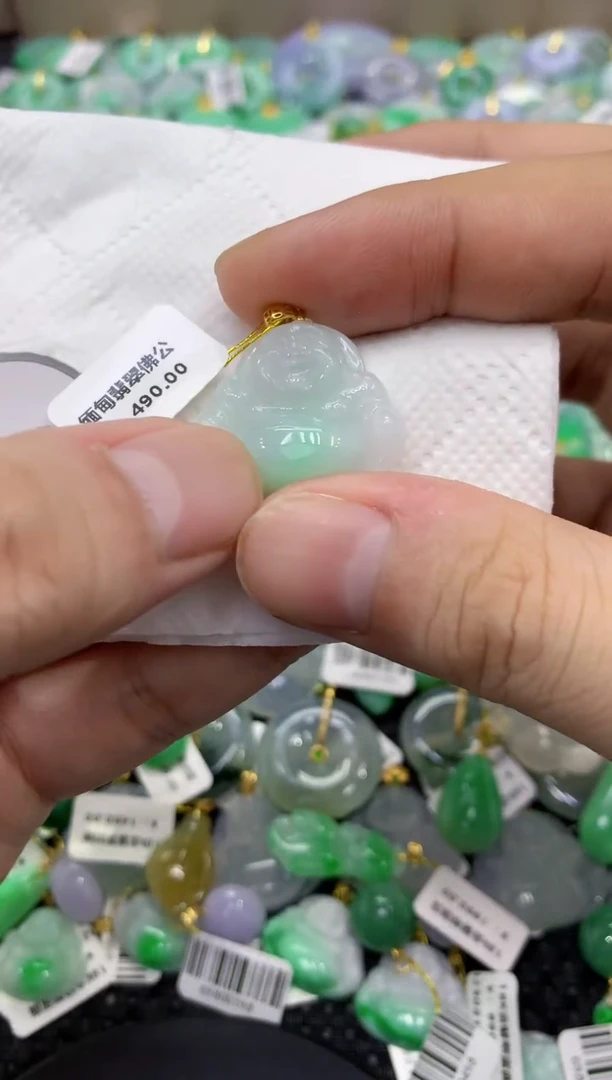 颈饰未镶嵌翡翠天然缅甸翡翠A货