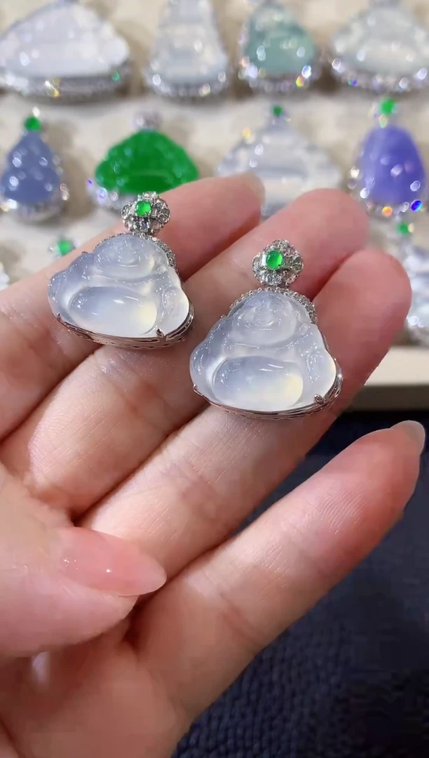 吊坠(不含链)18K金镶嵌翡翠A23 多样性发货一件