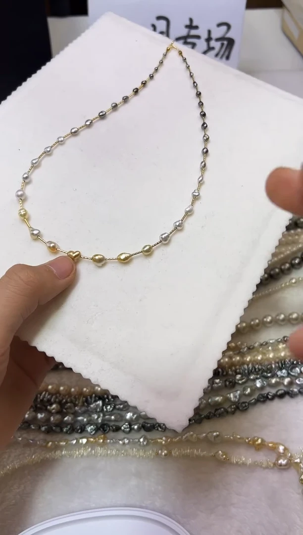 颈饰18K金镶嵌海水珍珠珍珠