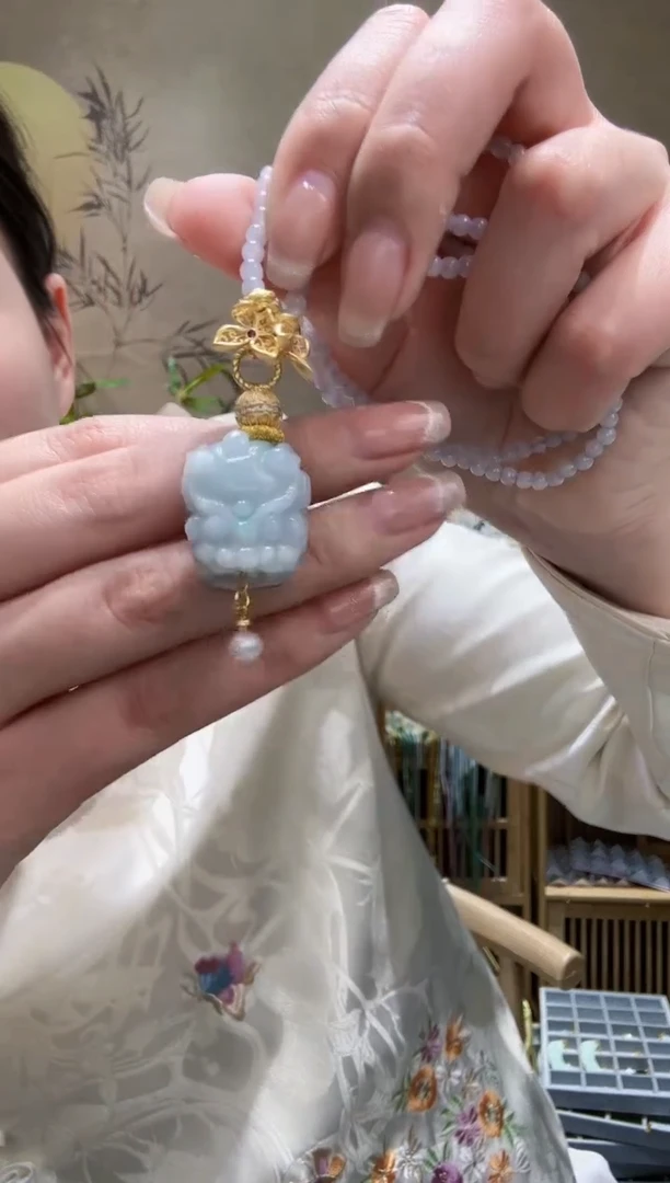 【闪购商品】翡翠颈饰未镶嵌吊坠