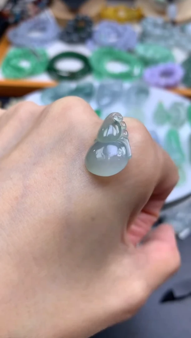 定制翡翠未镶嵌翡翠