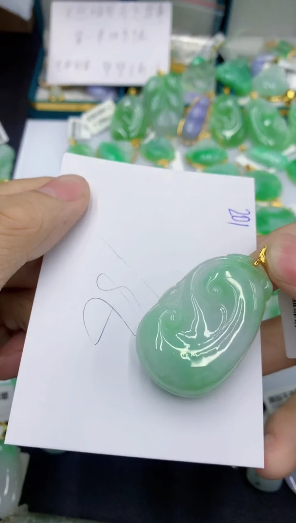 颈饰未镶嵌翡翠111111111111