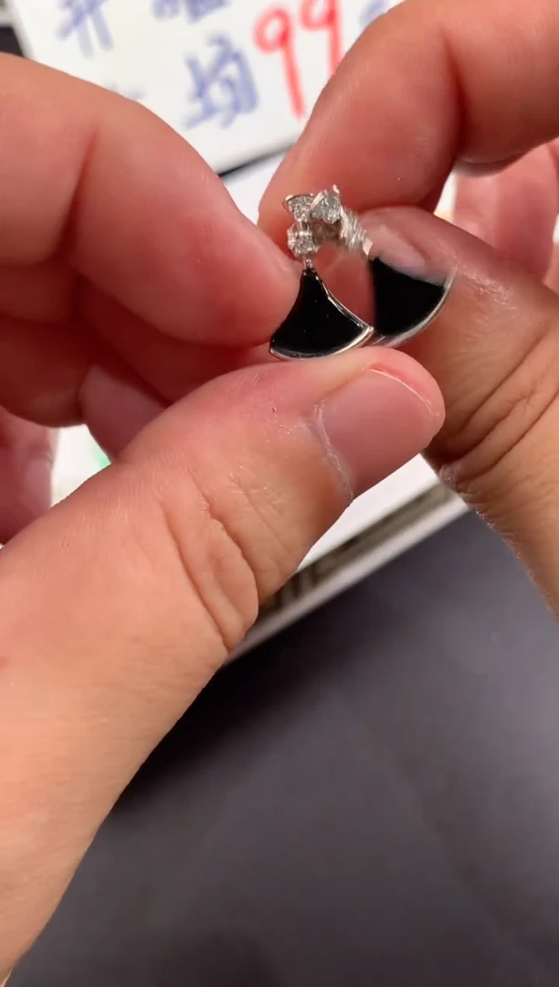 未镶嵌翡翠耳饰多样性发一件