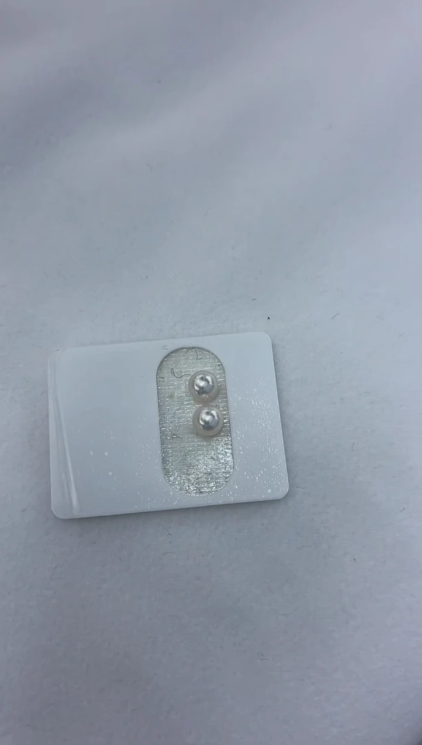 18K金镶嵌耳饰海水珍珠5-5.5素钉