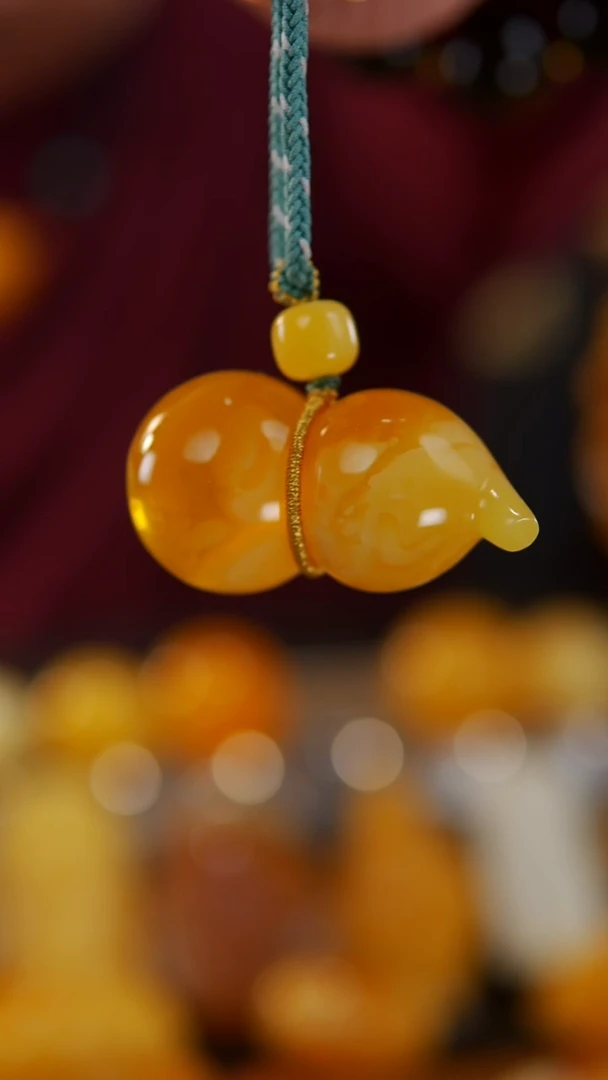 【闪购商品】蜜蜡颈饰未镶嵌焦皮料金沙葫芦28.2