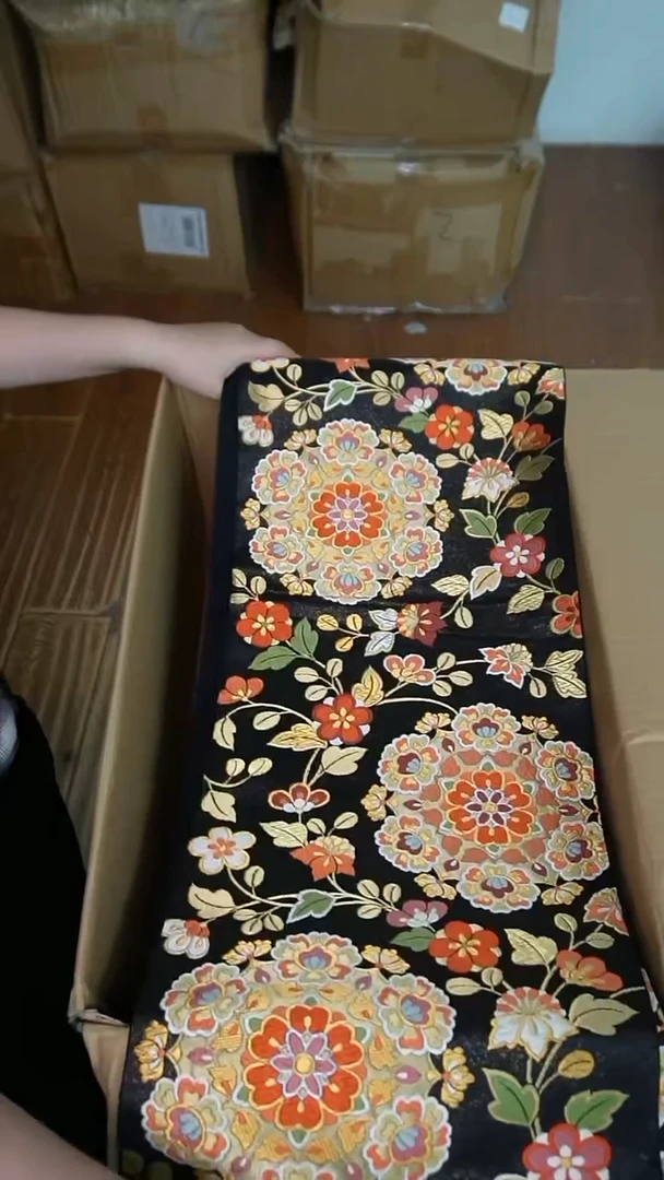织绣7箔底彩色宝象花