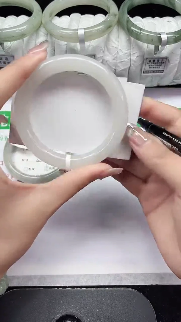未镶嵌手镯石英质玉405-56/57