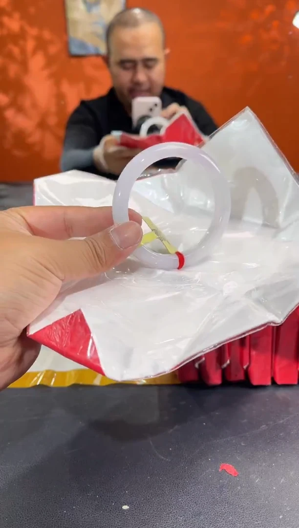 未镶嵌手镯翡翠7        圈口57