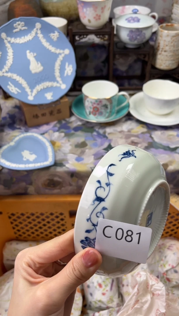 瓷片瞪*眼C      0081