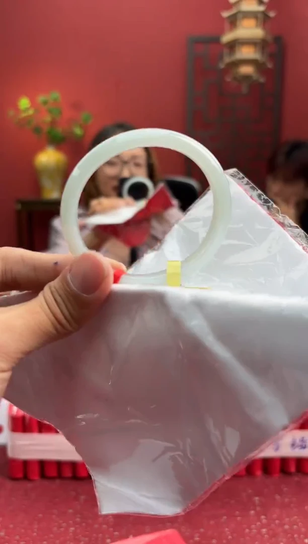 未镶嵌手镯（贵妃镯）翡翠翡翠手镯6