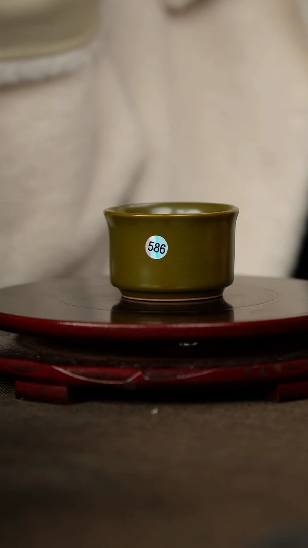 柴烧 扳指杯 黄金釉 无底款