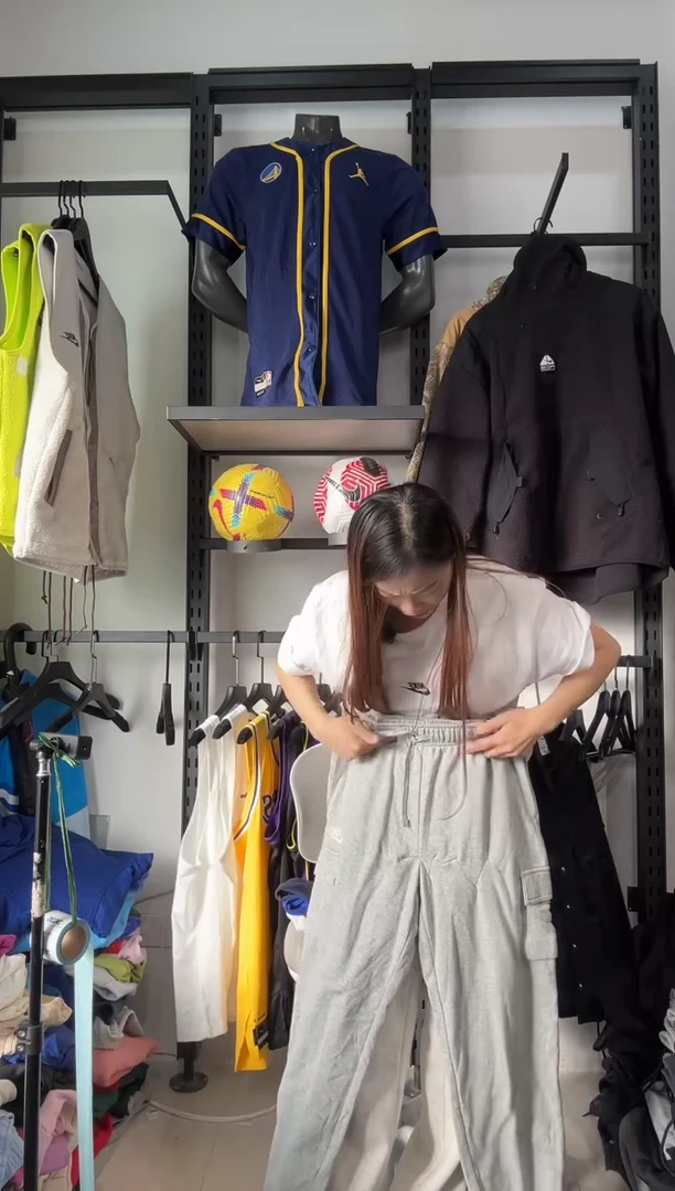 3633  编码  瑕疵直播间过款为准 尺码  . M