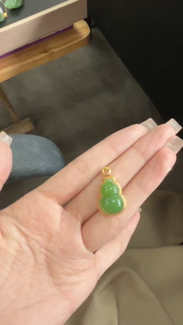 和田玉18K金镶嵌颈饰ge27吊坠