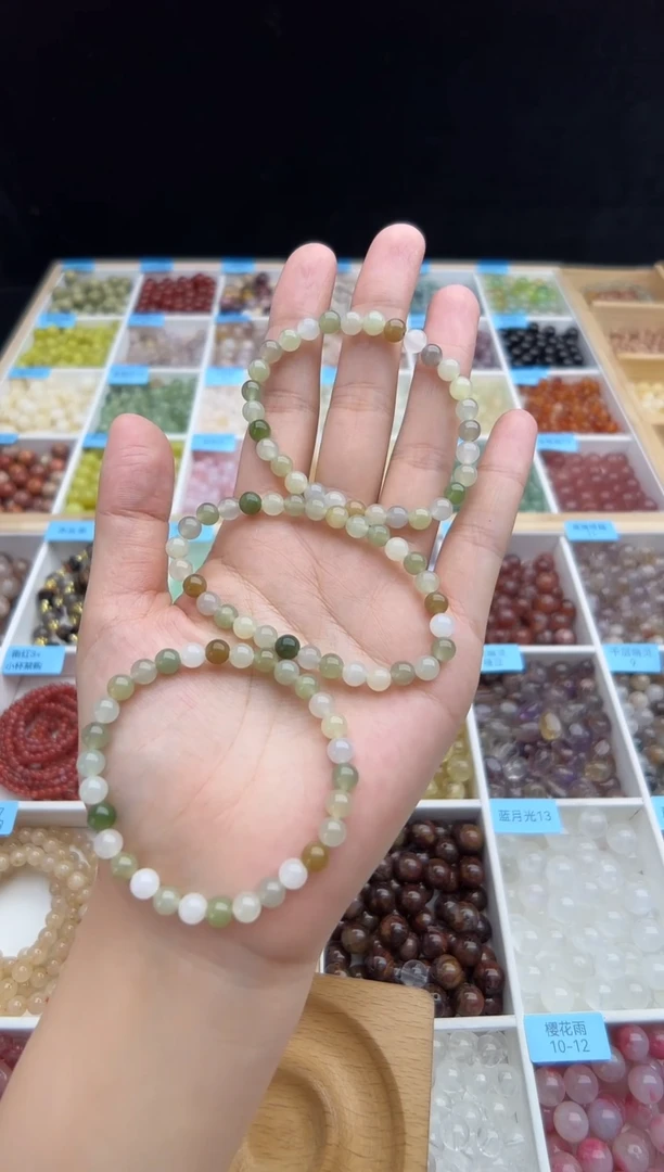 未镶嵌手串和田玉和田玉手串多样性发一