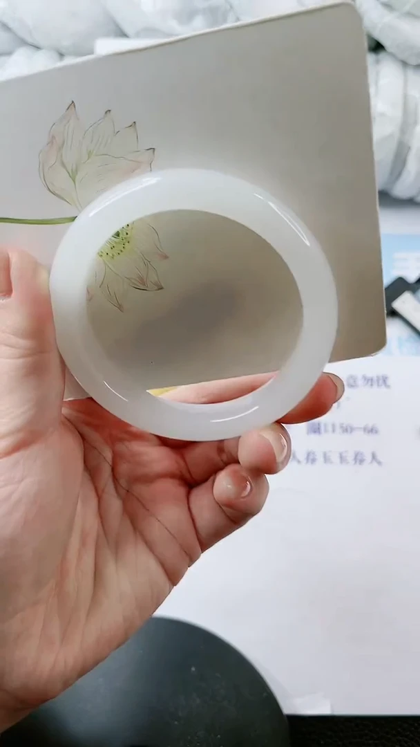 【闪购商品】石英质玉手镯未镶嵌多样性发货V387
