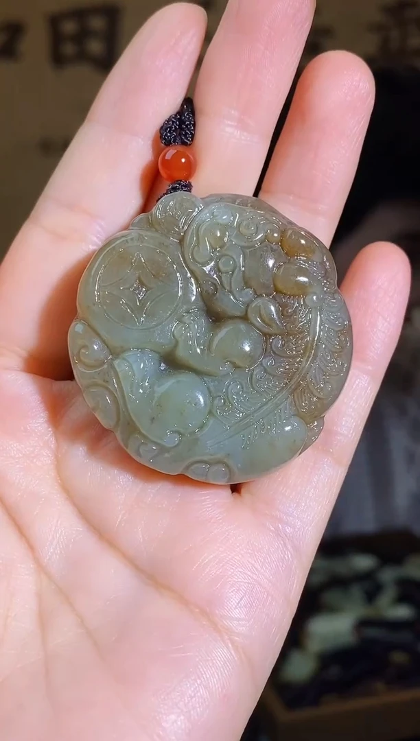 颈饰未镶嵌和田玉1