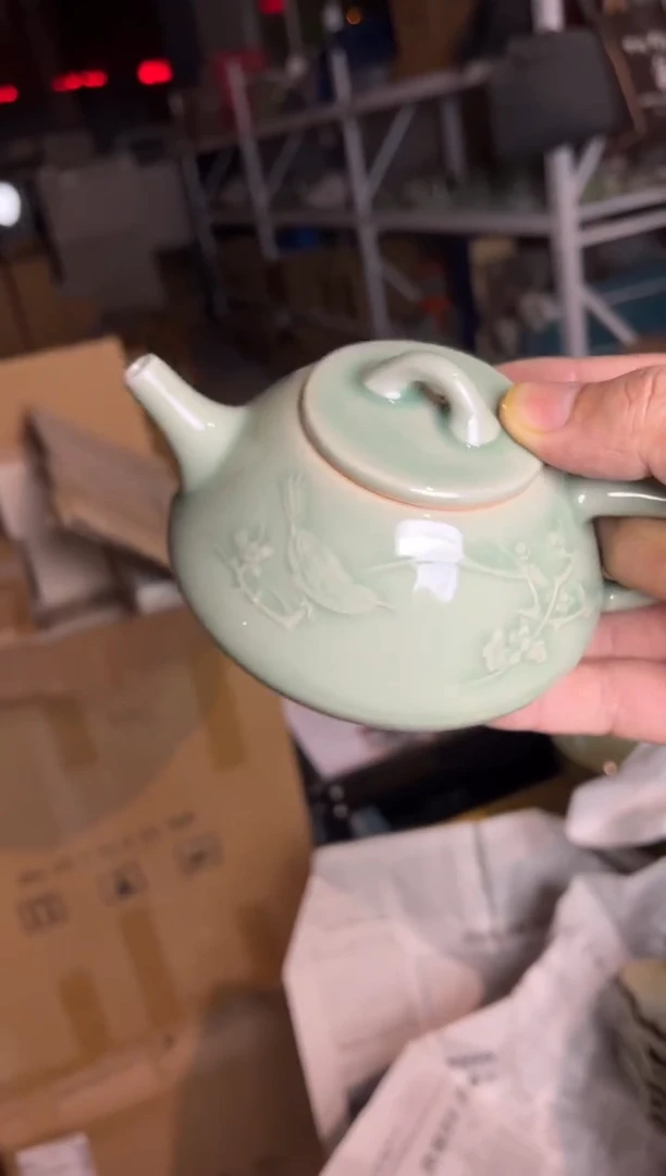 【闪购商品】瓷微瑕喜上眉梢石瓢壶1把