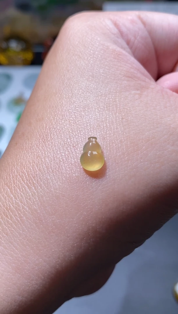 未镶嵌定制翡翠葫芦
