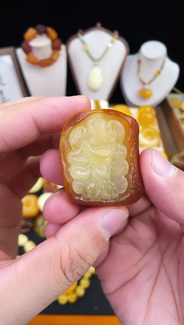 琥珀未镶嵌珠宝奇石柒月