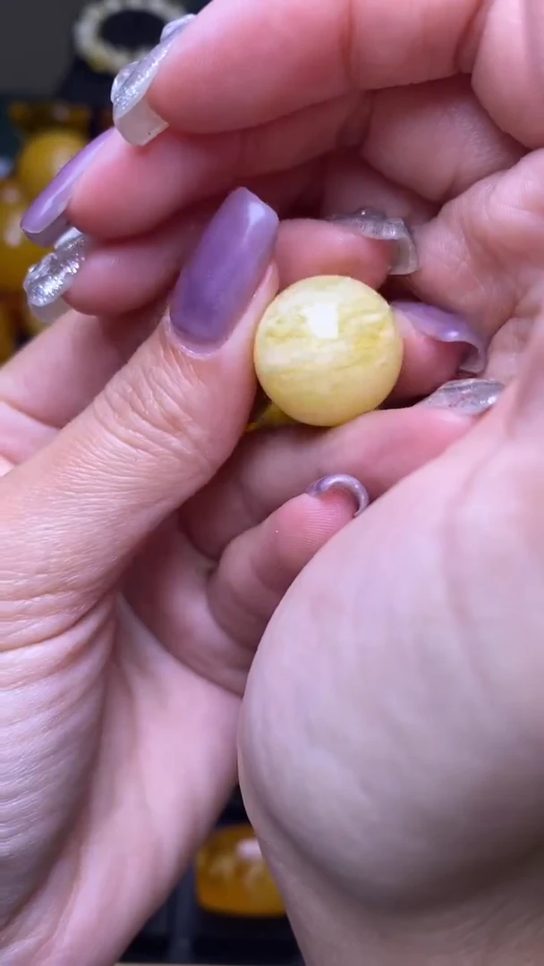 【闪购商品】琥珀裸石未镶嵌葵.108