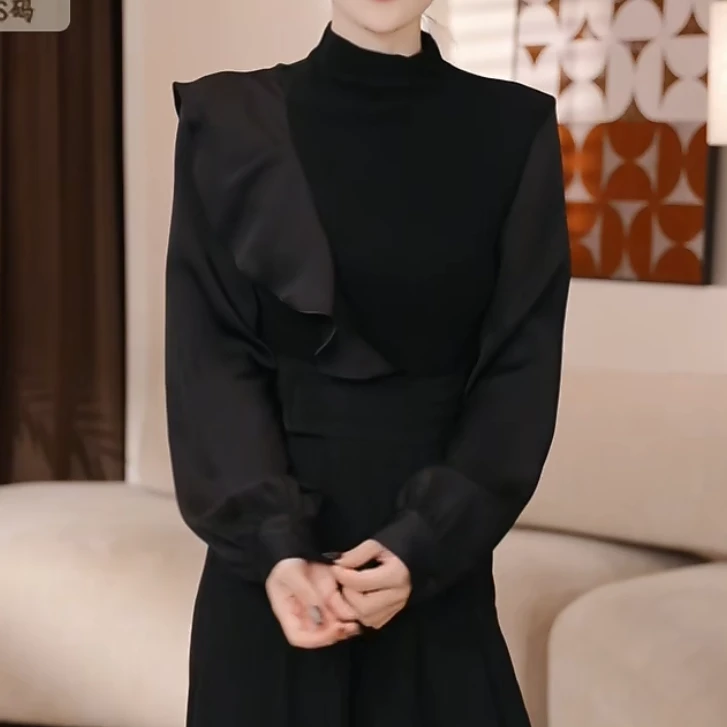 【秀场之光】2025秋季新款时尚修身显瘦上衣减龄半高领长袖T恤女