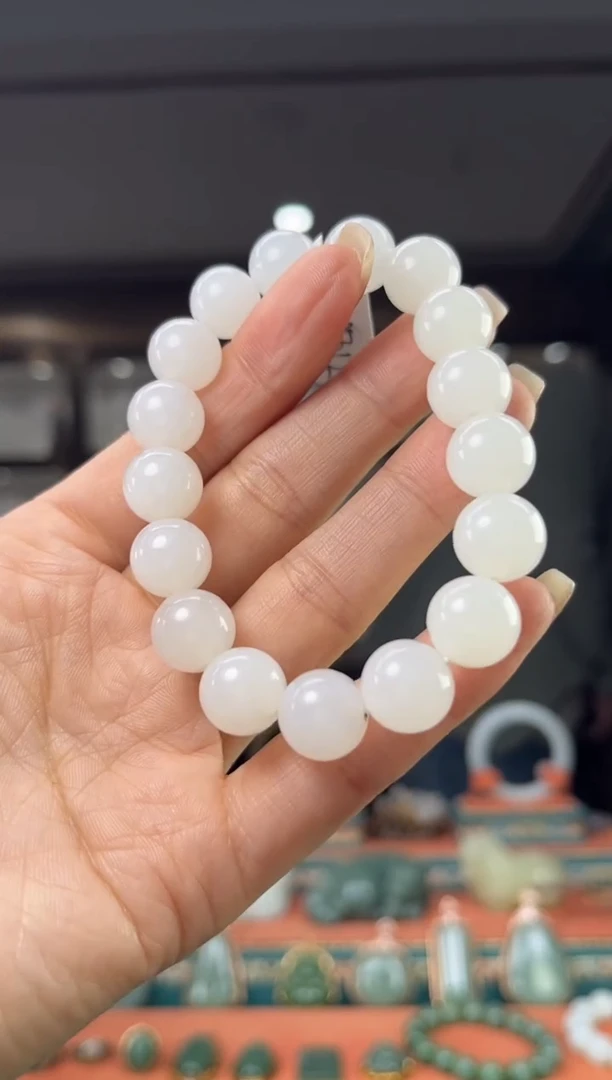 颈饰未镶嵌和田玉佩佩12mm左右