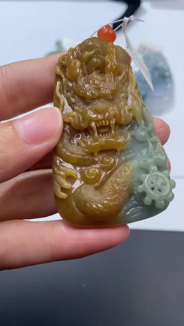 未镶嵌挂件翡翠371639    多人