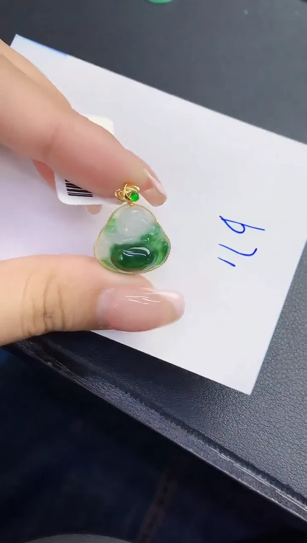 翡翠18K金镶嵌颈饰缅甸天然翡翠A货