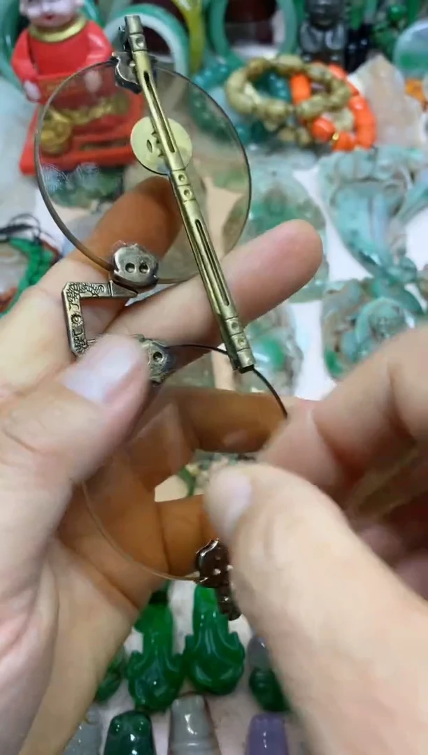 【闪购商品】16直播间的实时画面