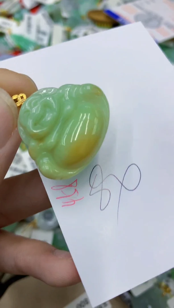颈饰18K金镶嵌翡翠1111111111111