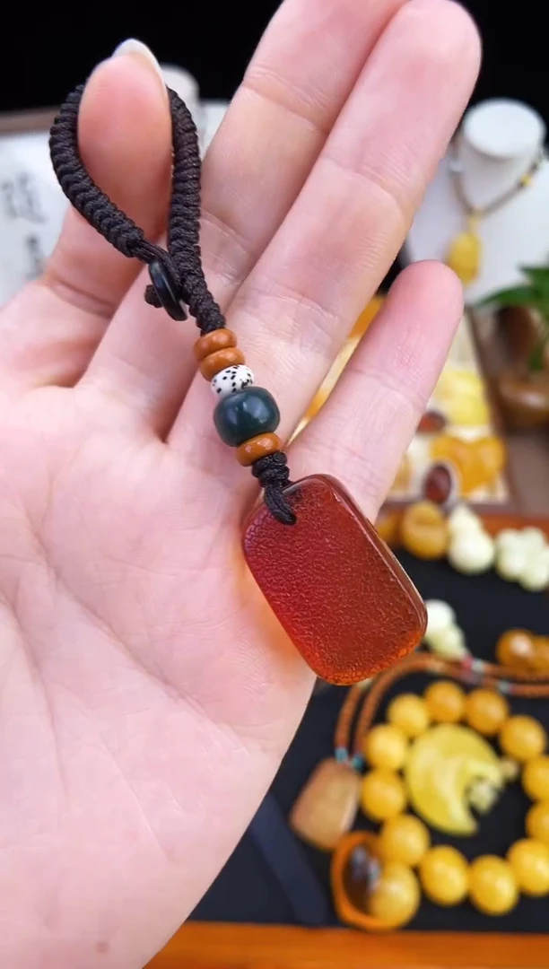 琥珀未镶嵌珠宝奇石柒月