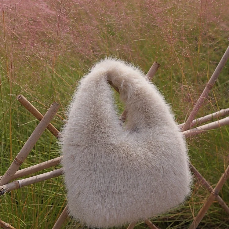 韩系毛绒绒包仿狐狸毛皮草手提手拎单肩手提单把手拿可爱毛毛包冬