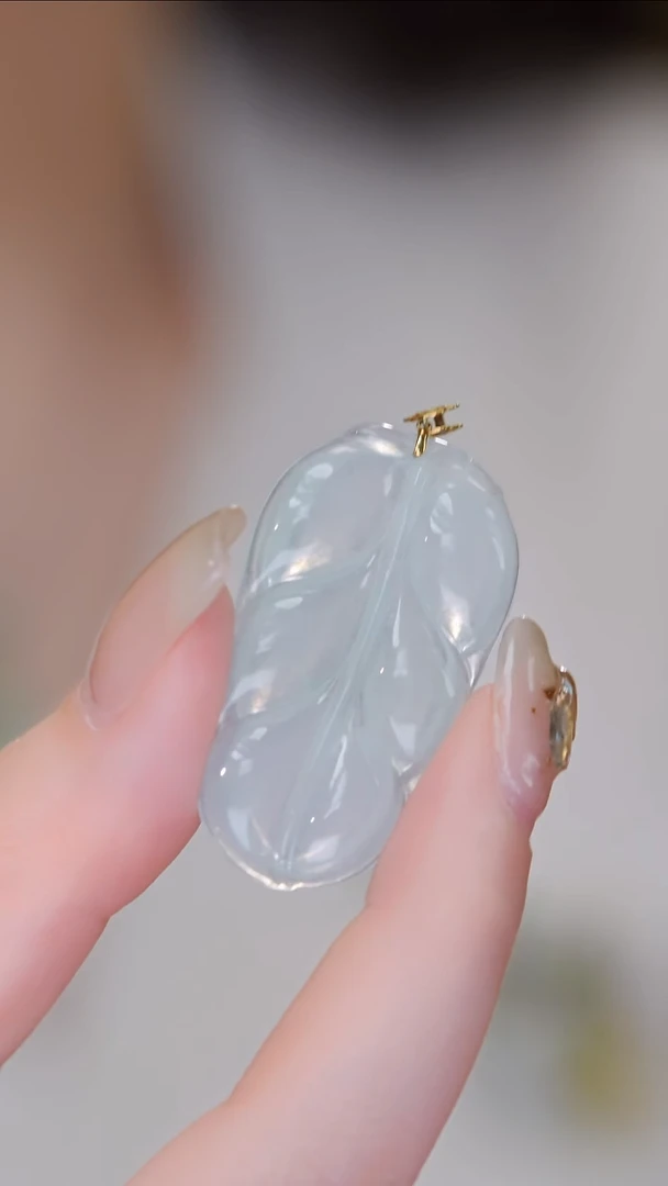 吊坠(不含链)18K金镶嵌翡翠36