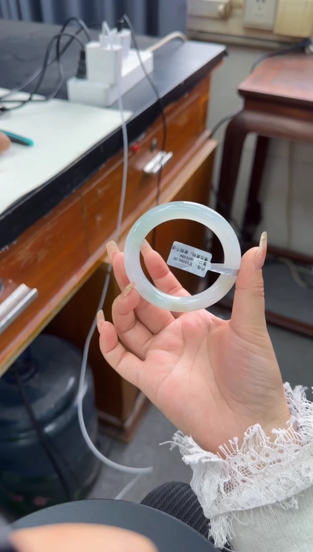 【闪购商品】翡翠手镯未镶嵌翡翠手镯