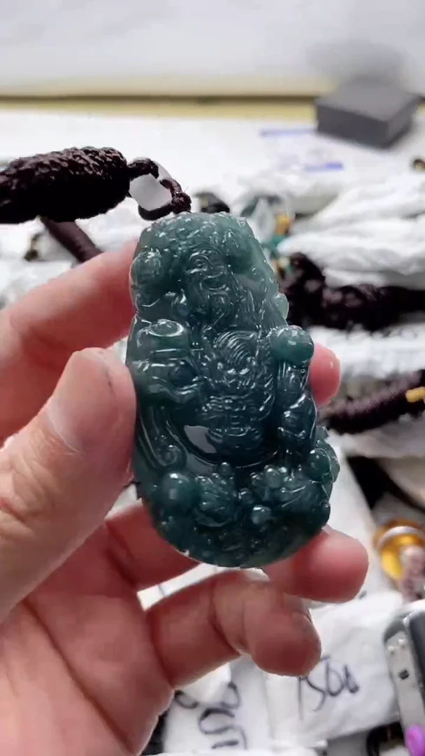 【闪购商品】翡翠颈饰未镶嵌888888888888