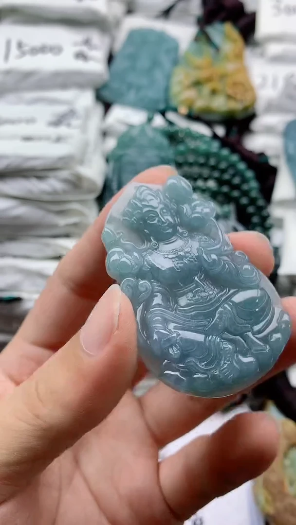 翡翠未镶嵌颈饰88888888