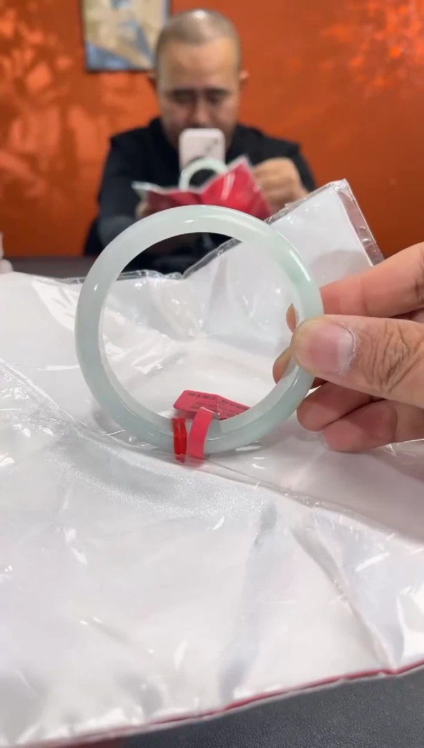 未镶嵌手镯翡翠翡翠手镯