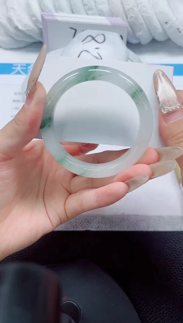 未镶嵌手镯石英质玉258-52/53