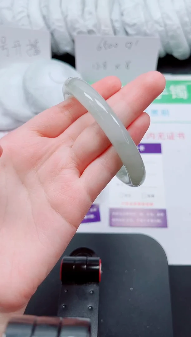 石英质玉手镯未镶嵌72-54/55