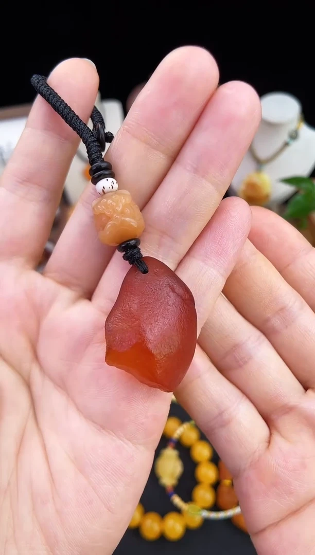 琥珀未镶嵌珠宝奇石柒月