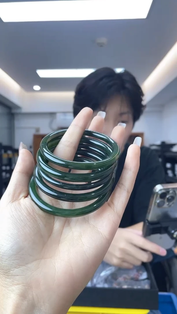 和田玉手镯未镶嵌多样性一件发货/54-55